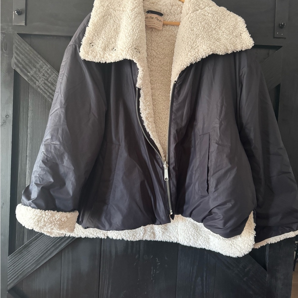 Free People | We The Free Isra Cozy Puffer Jacket - Reversible NWOT - Picture 11 of 13